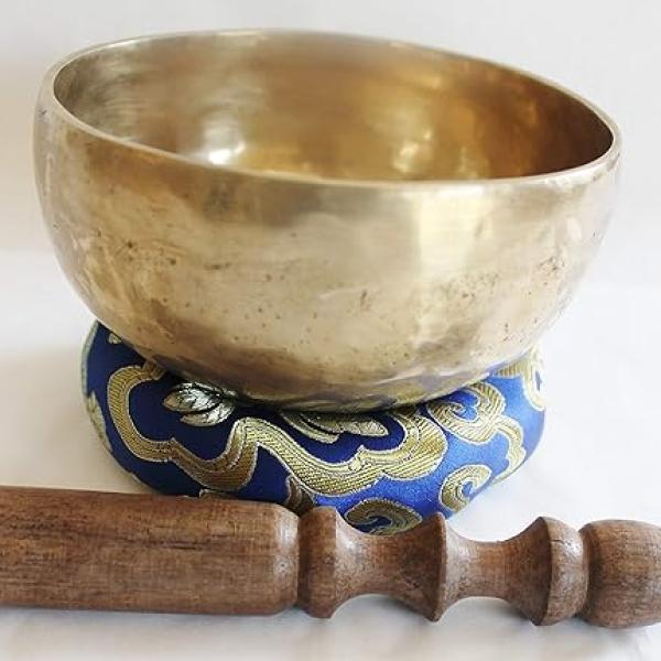 thamelmartUSA F5 5" Energetic Palm Size Throat 'G' Chakra Healing Tibetan Singing Bowl Made in Nepal
