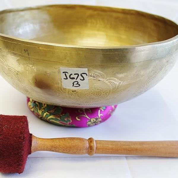 J675 10" Energetic Crown 'B' Chakra Healing Hand Hammered Tibetan Singing Bowl Made in Nepal