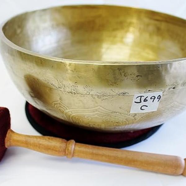 J699 10" Energetic Root 'C'' Chakra Healing Hand Hammered Tibetan Singing Bowl Made in Nepal